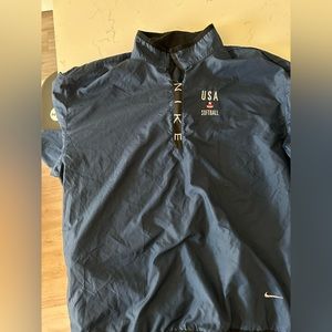 Nike Men’s XL Pull Over